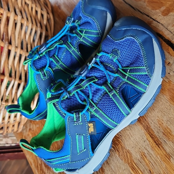 Teva Manatee Big Boy Sz 4 Blue Nylon Bungee Cord Waterproof Sandals - Picture 1 of 13